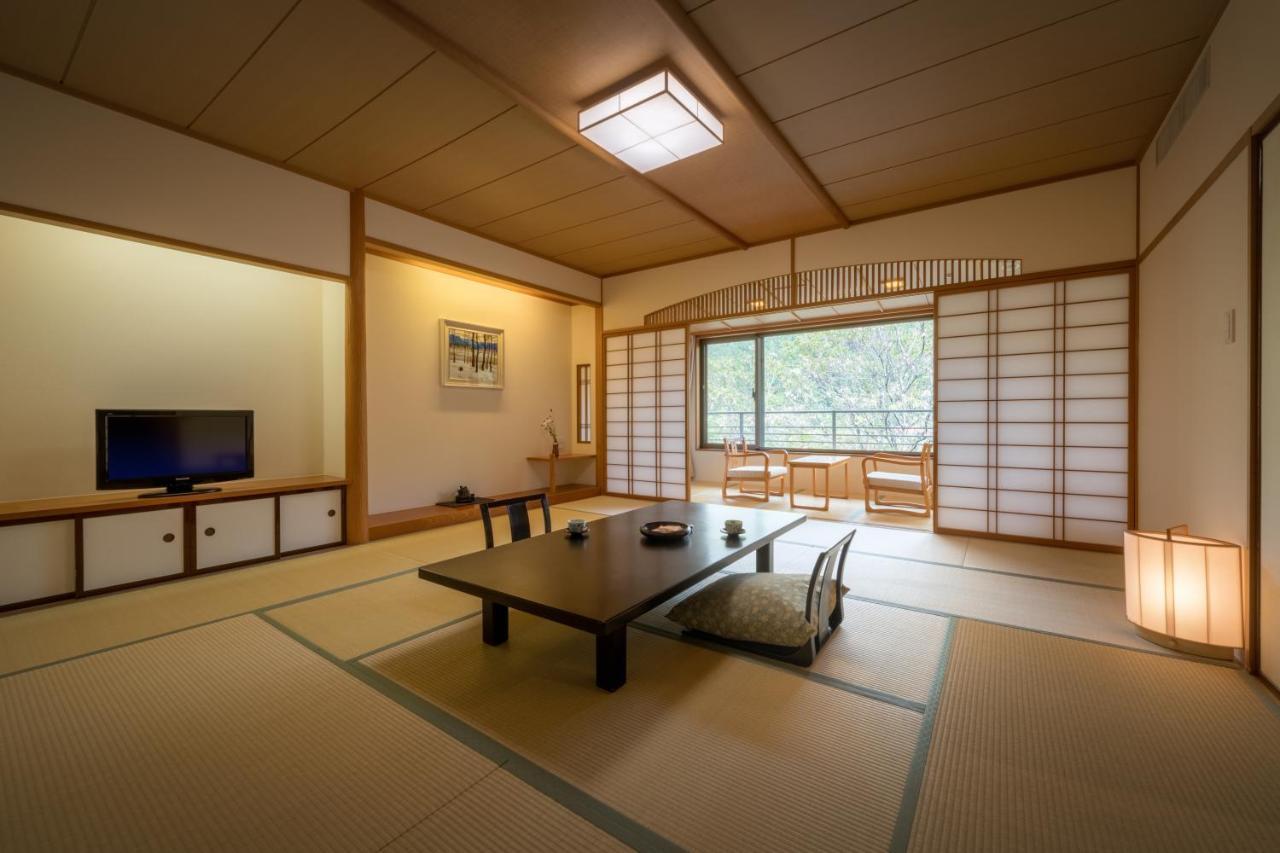 Iizaka Onsen Surikamitei Ohtori Hotel Fukushima  Exterior photo